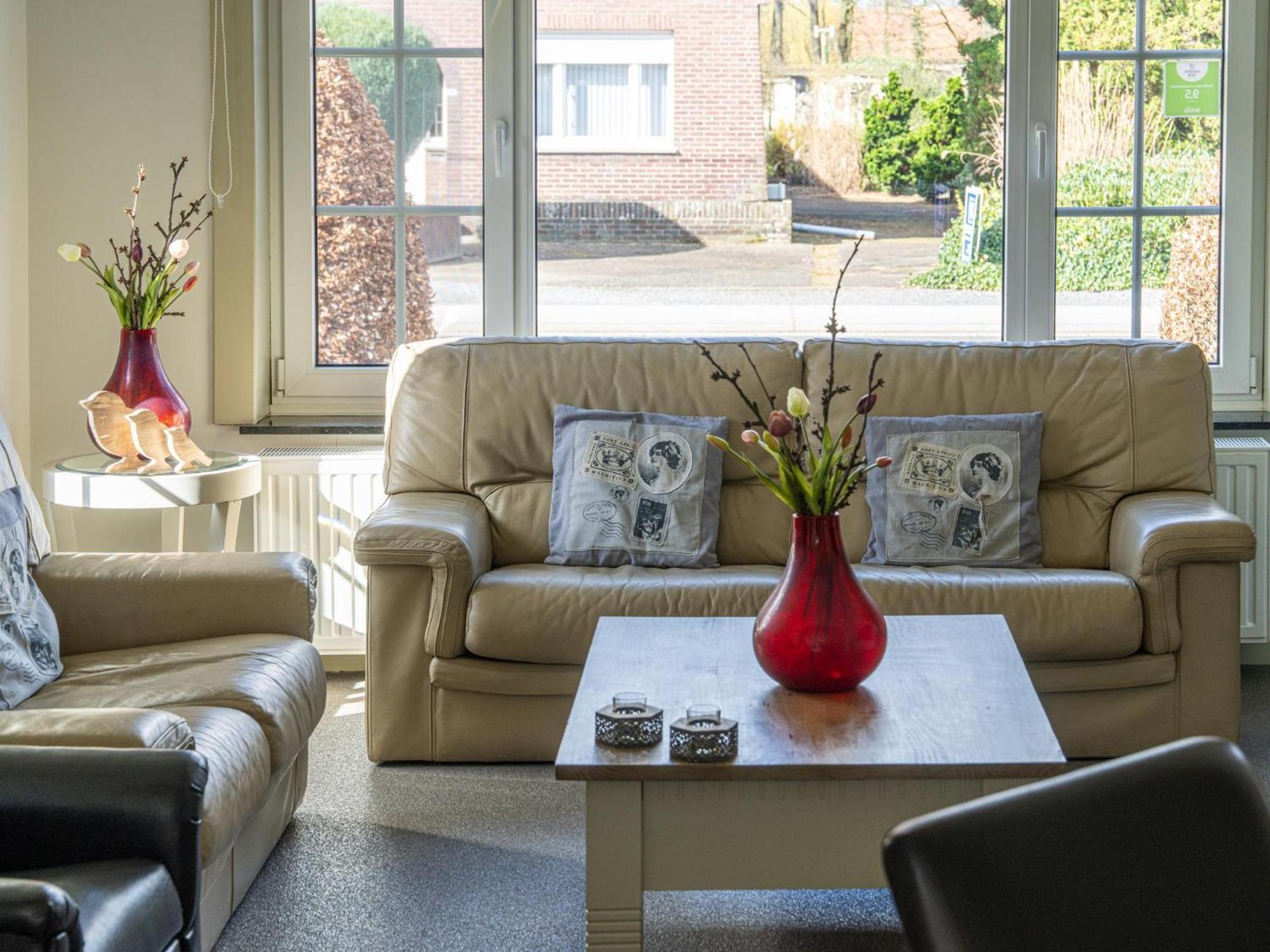 Het Bruegelhof Villa Peer Buitenkant foto