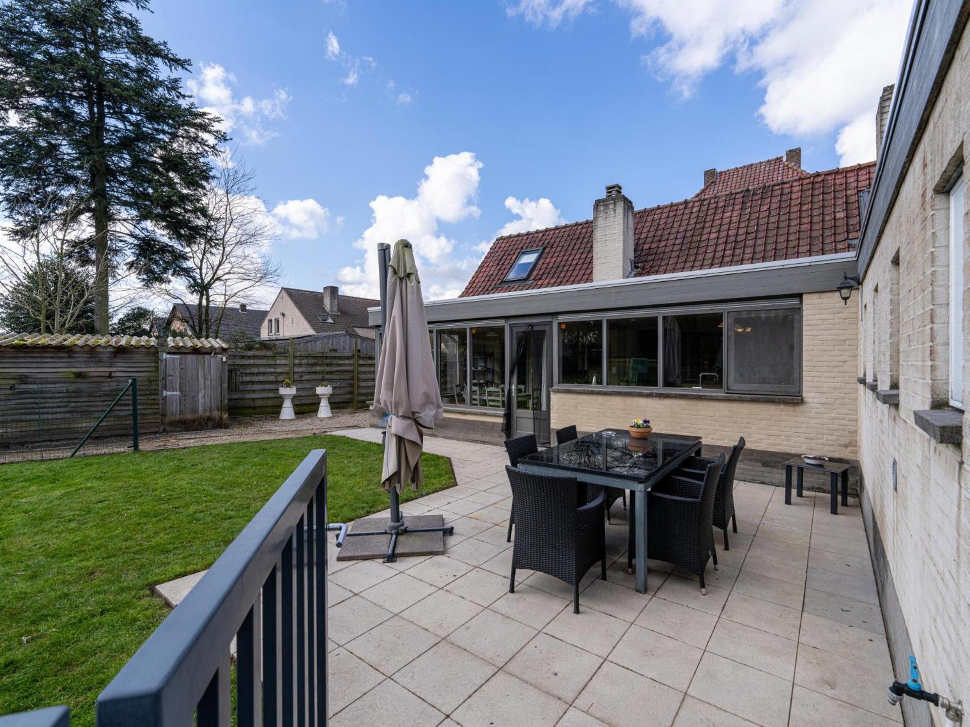 Het Bruegelhof Villa Peer Buitenkant foto